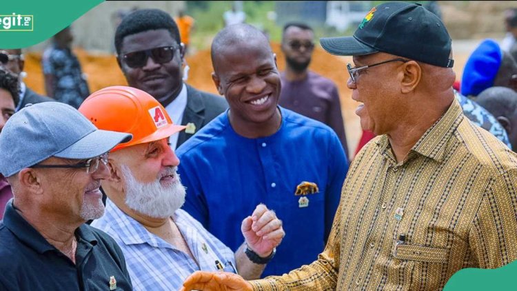 Governor Eno questions contractor at hospital construction site